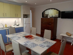 Menegis Apartment
